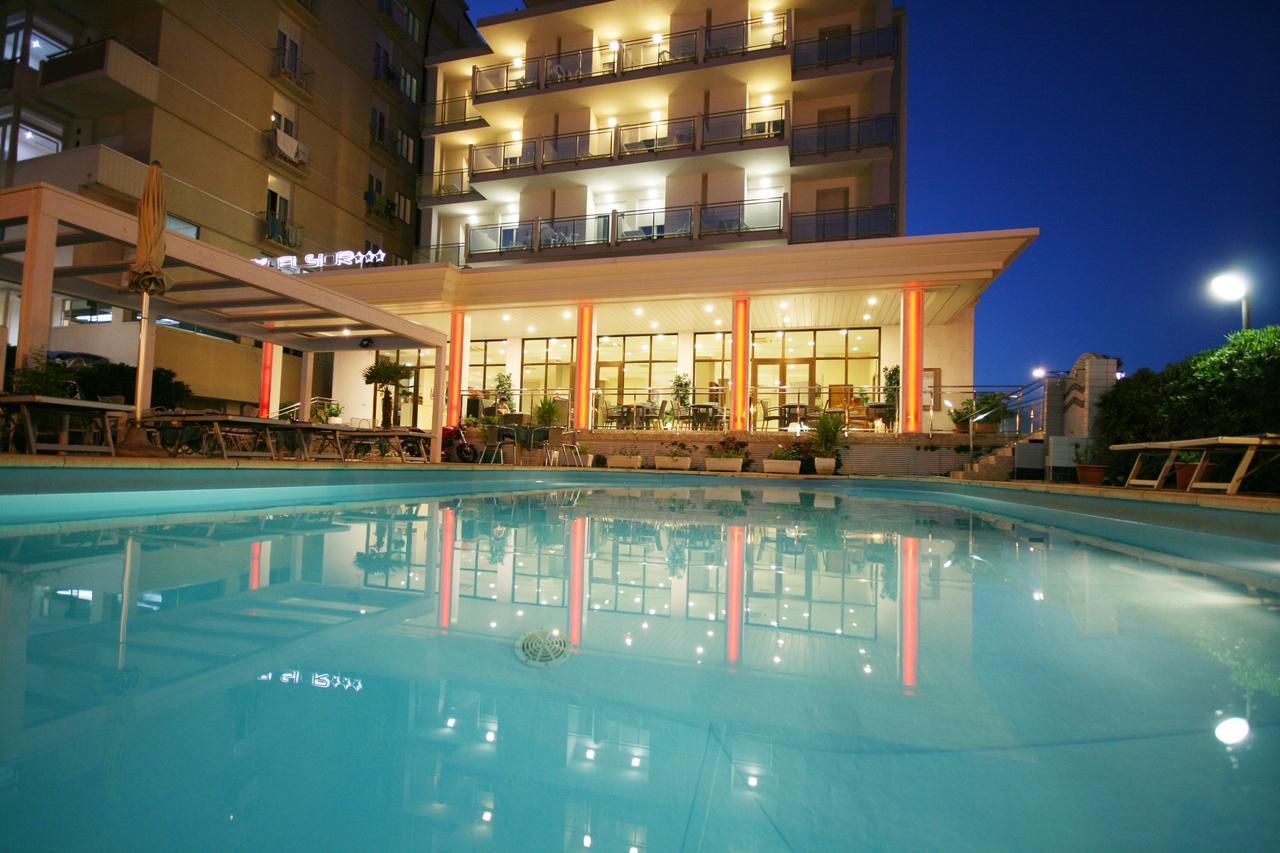 Hotel Excelsior Cattolica Exterior photo